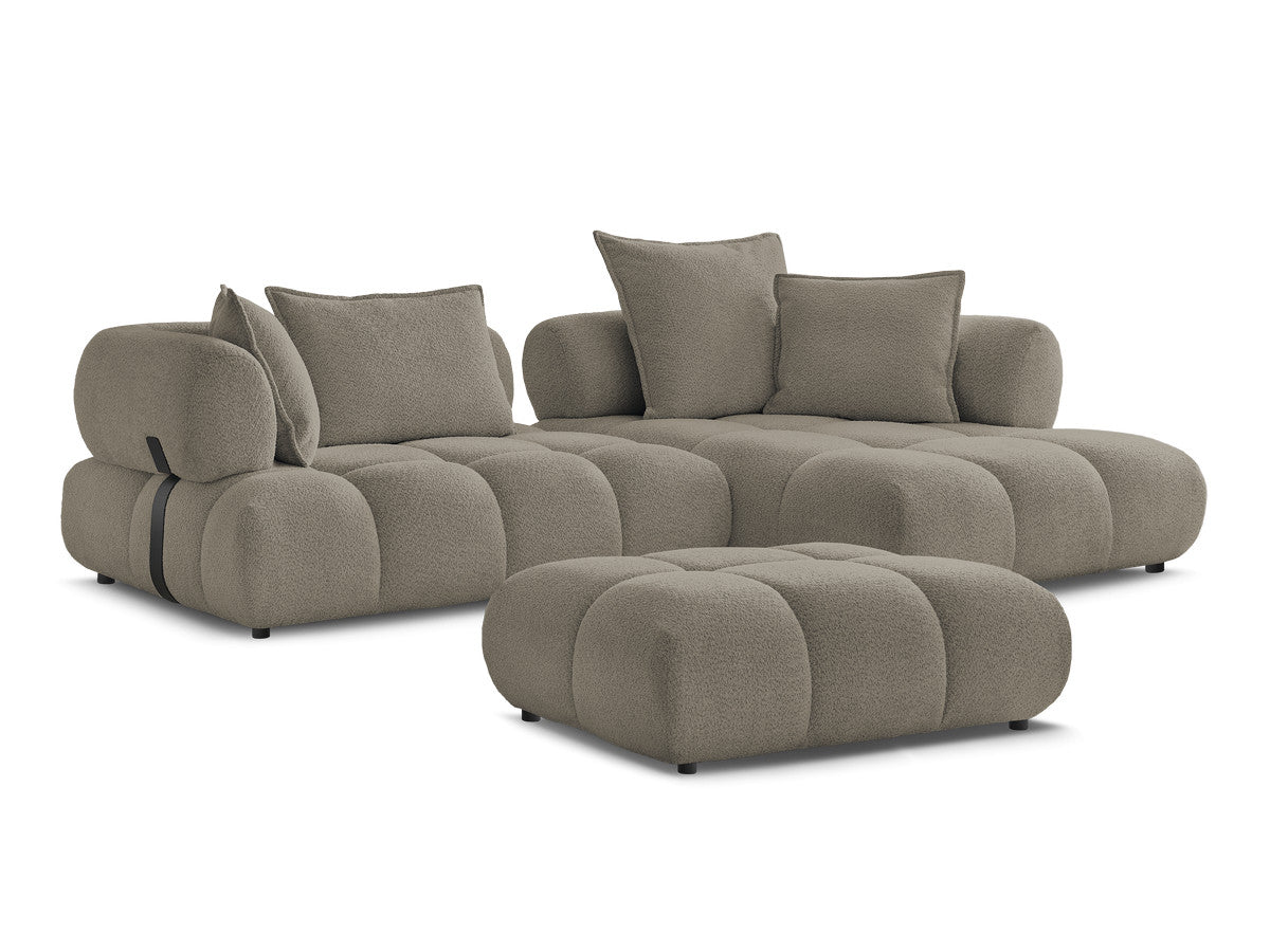 Hjørnesofa ALYA i bouclé-stoff med puff